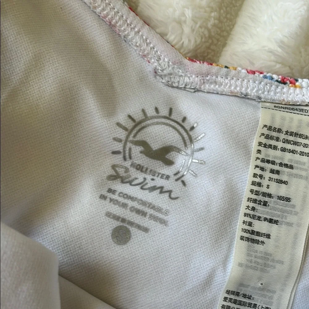 Hollister Colorful Patterned Bikini Bottom - Picture 2 of 4